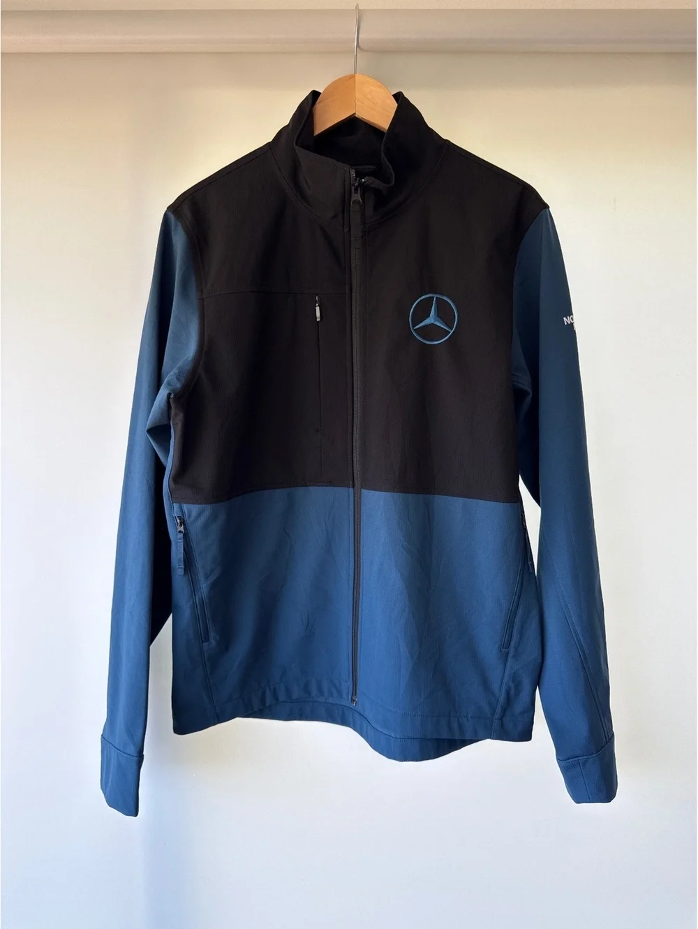 The North Face x Mercedes Benz Jacket Mens M Blue Black Full Zip Softshell